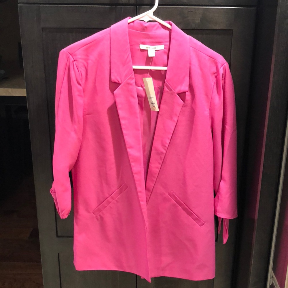 Hot Pink 3/4 sleeve blazer